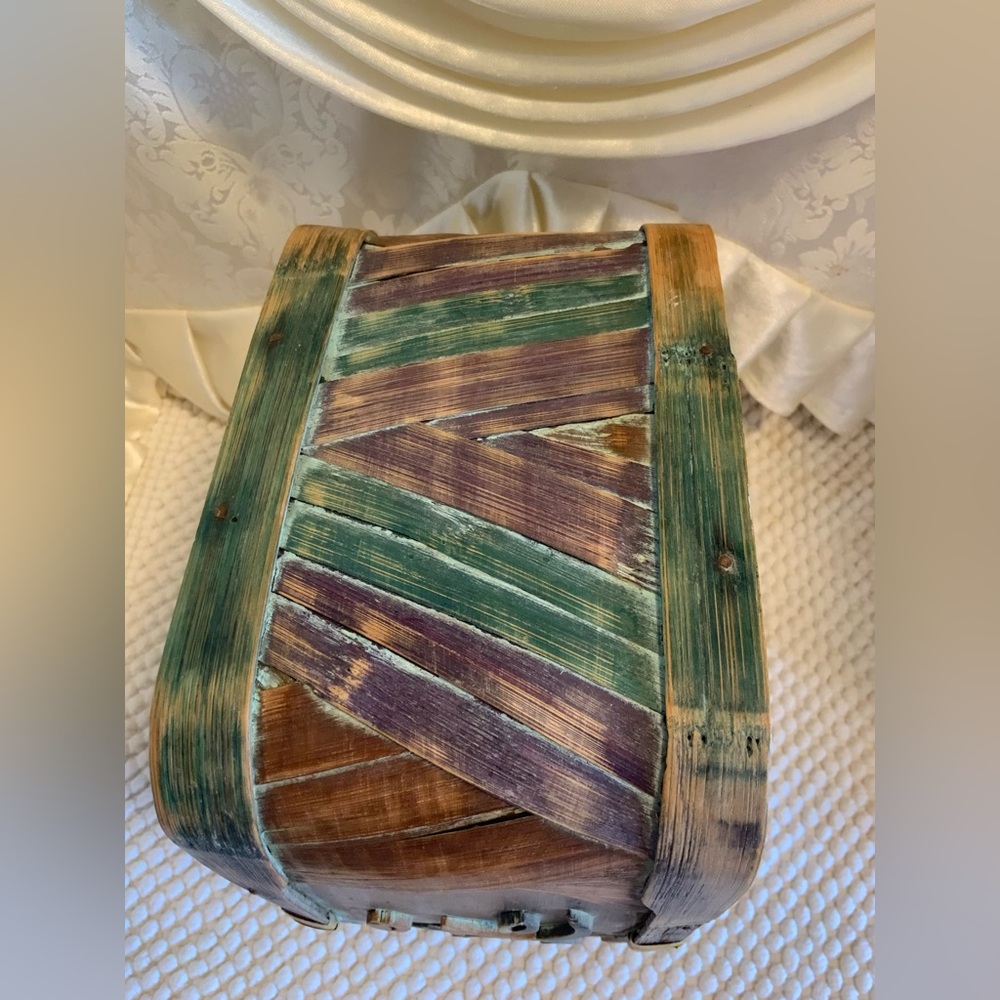 VINTAGE ABORIGINAL BASKET . - Picture 8 of 10